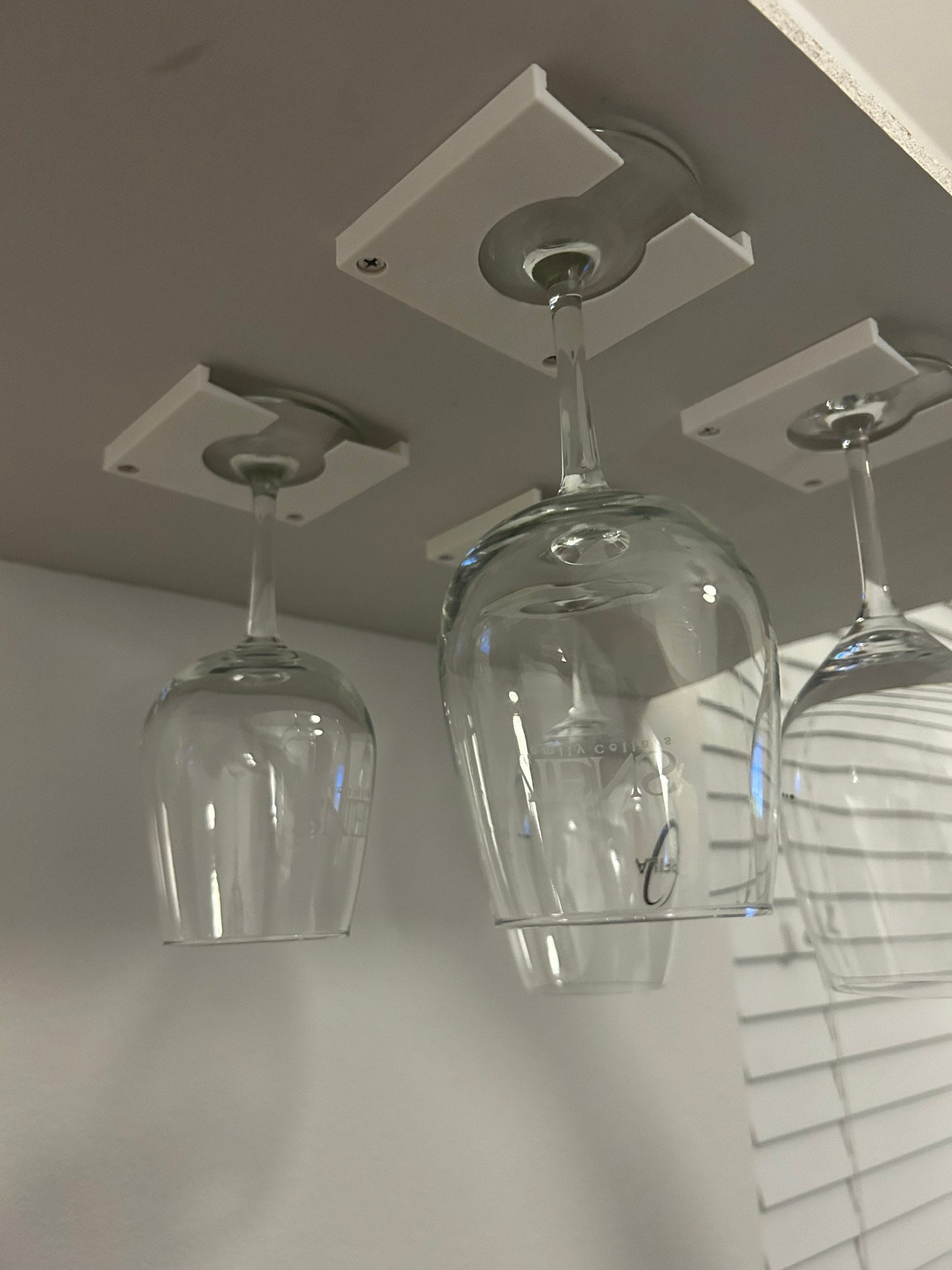 Rv wineglass holders